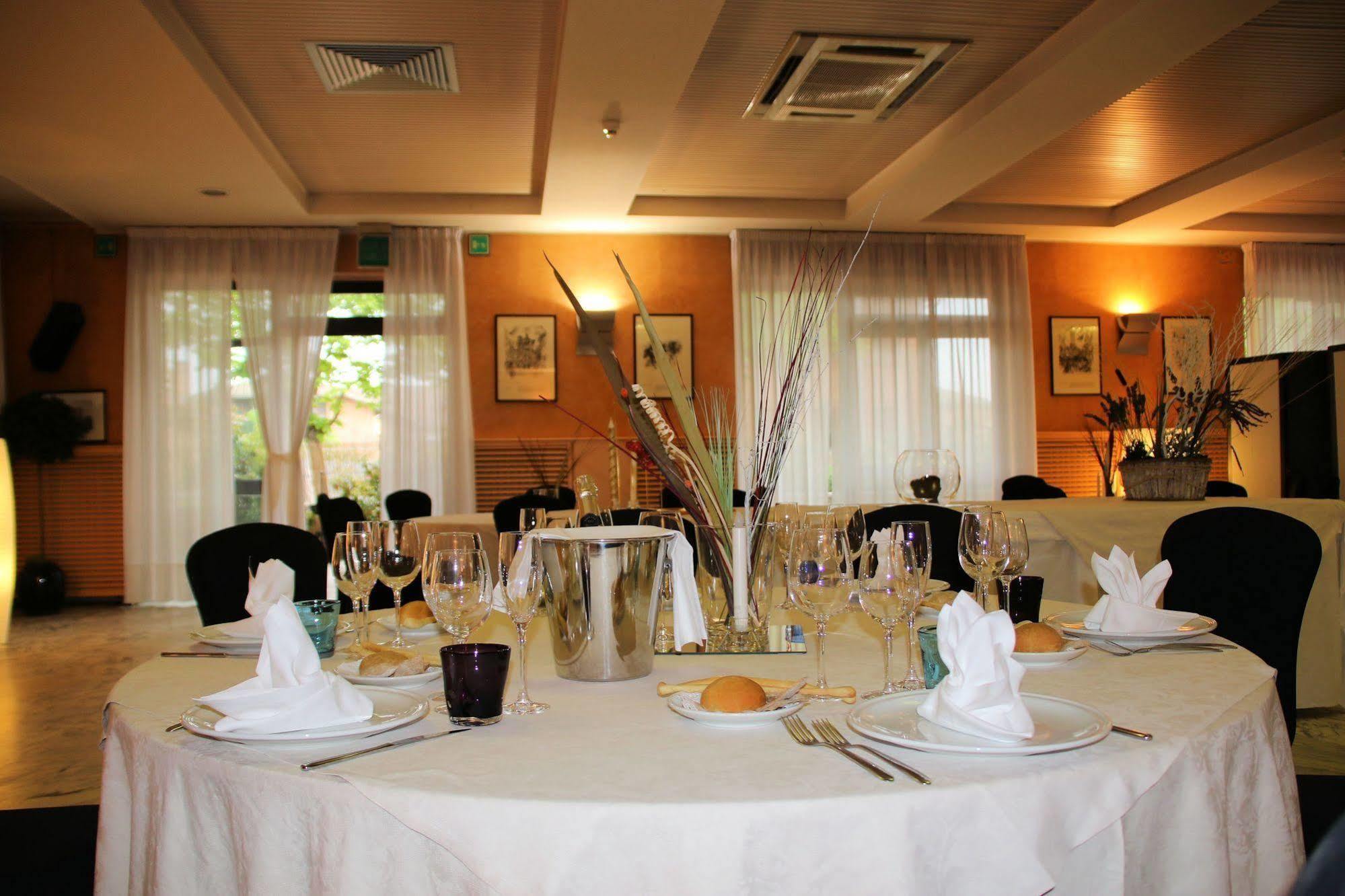 Hotel Salera Άστι Εξωτερικό φωτογραφία